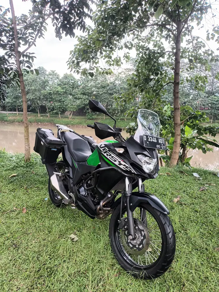 KAWASAKI VERSYS 250 TAHUN 2022