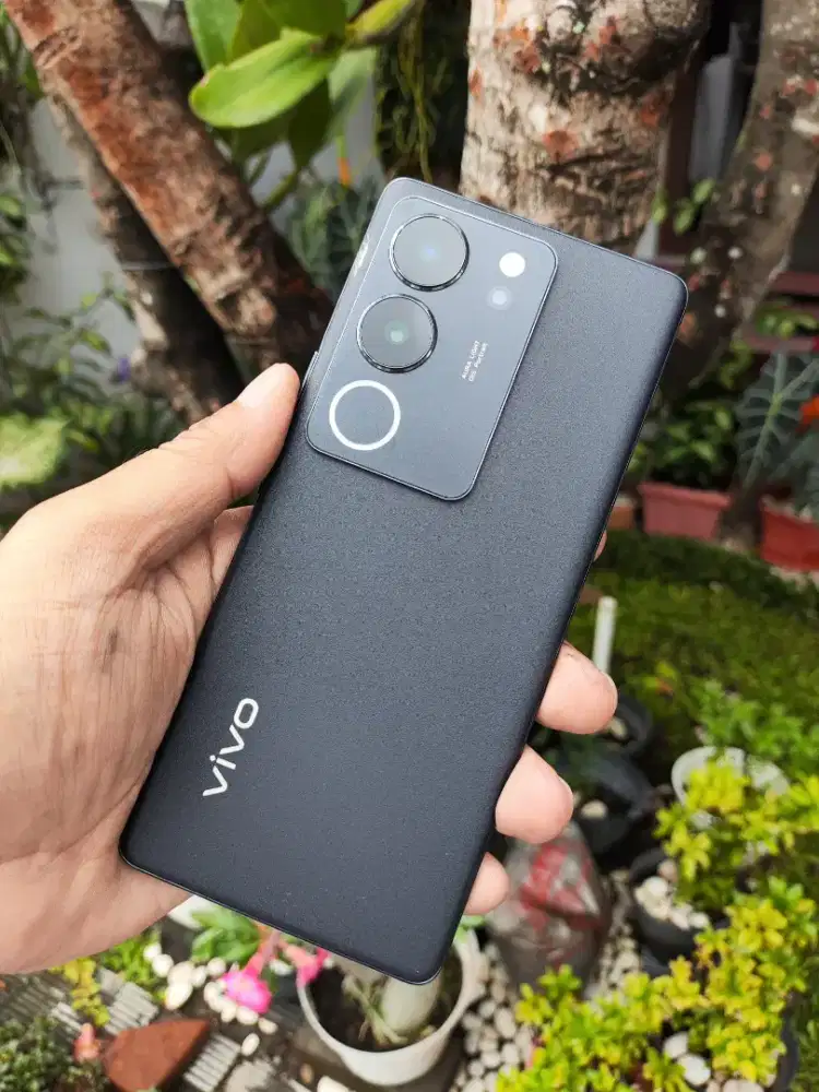 Vivo V29 12/512 apa adanya
