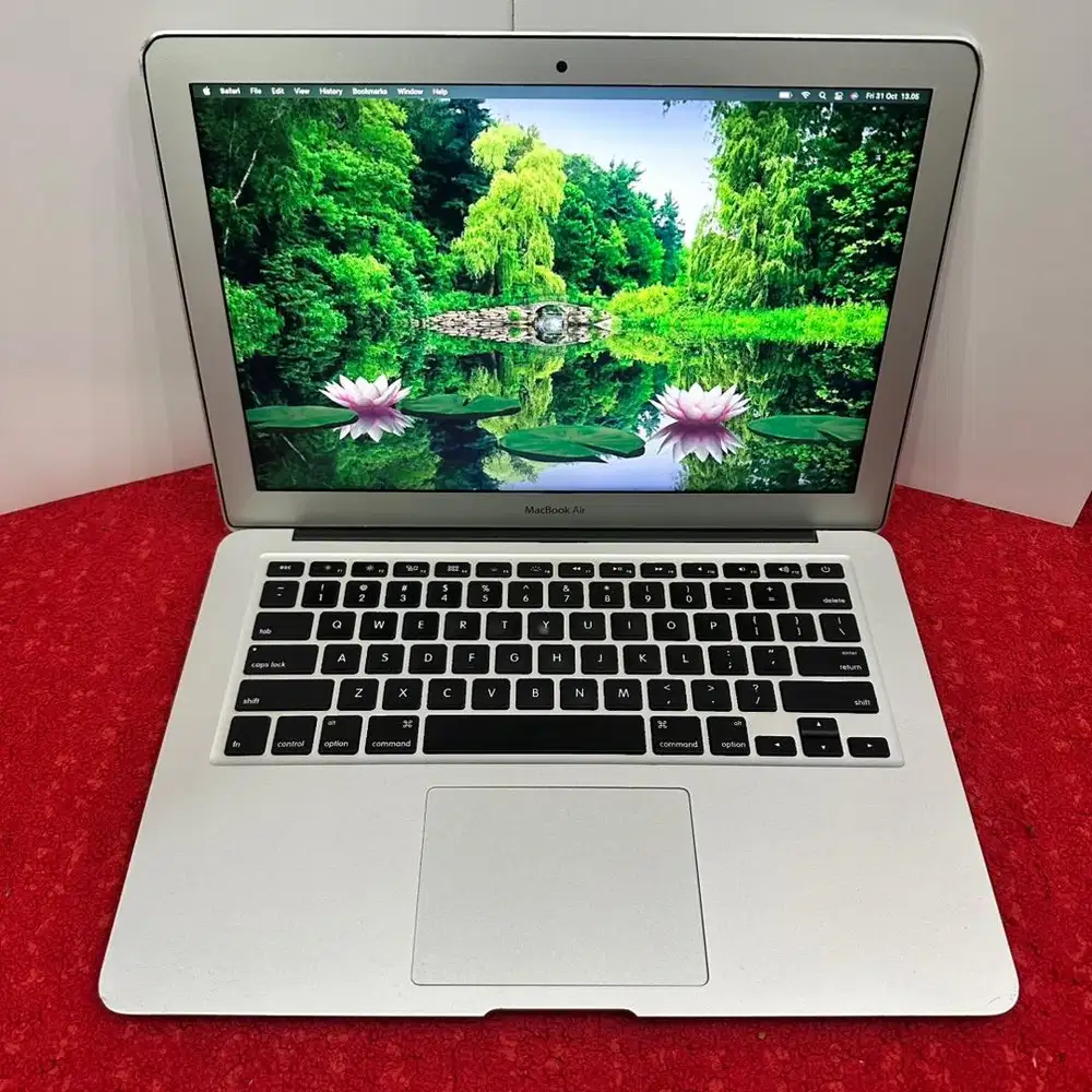 Macbook Air 13 inch, 2017 MQD42