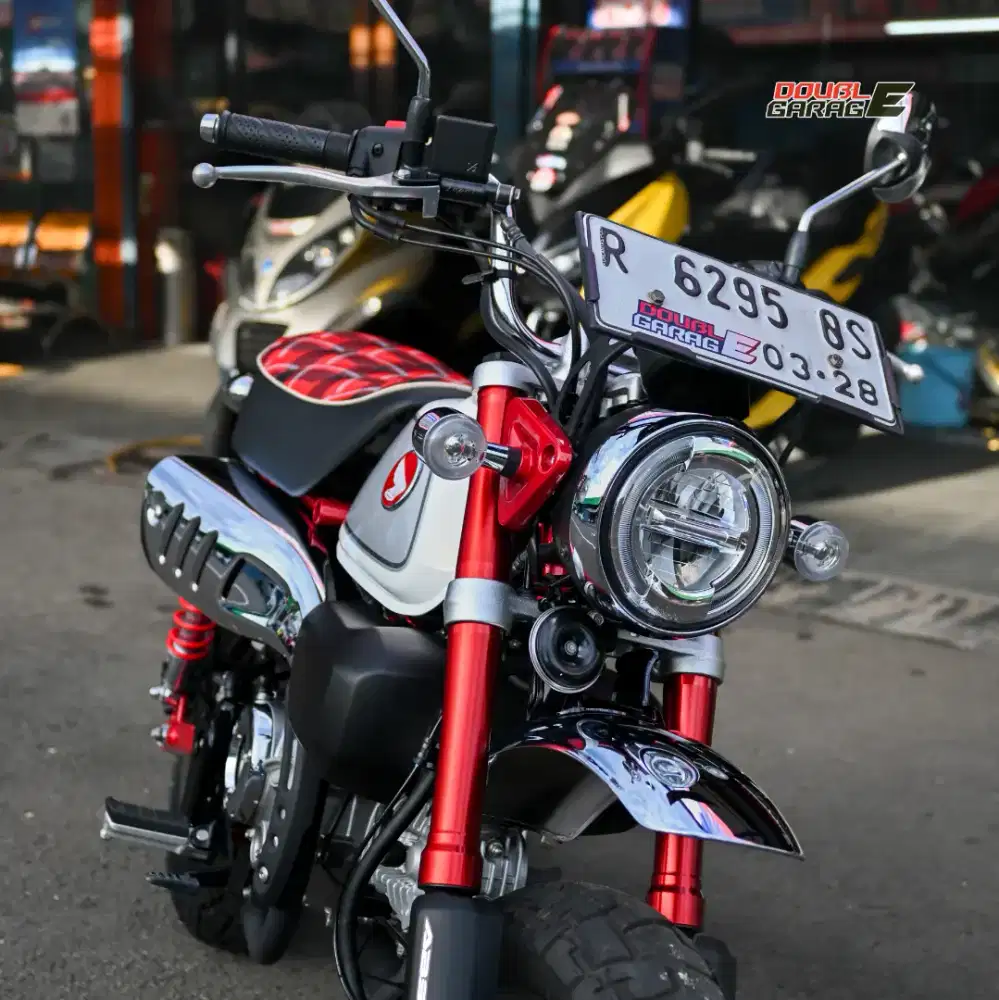 HONDA MONKEY MERAH 2022 SILVER  SUPER LOW KM 300 PERAK