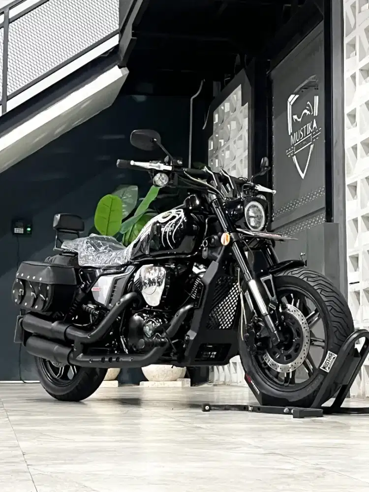 BENELLI KEEWAY V250 fi 2021 pmk 2022 - Chintia Mustika