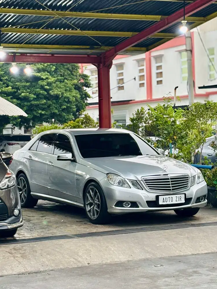 Mercedes Benz E250 Silver 2010 Tdp Murmer Ori Menarik Bu Antik Simpan