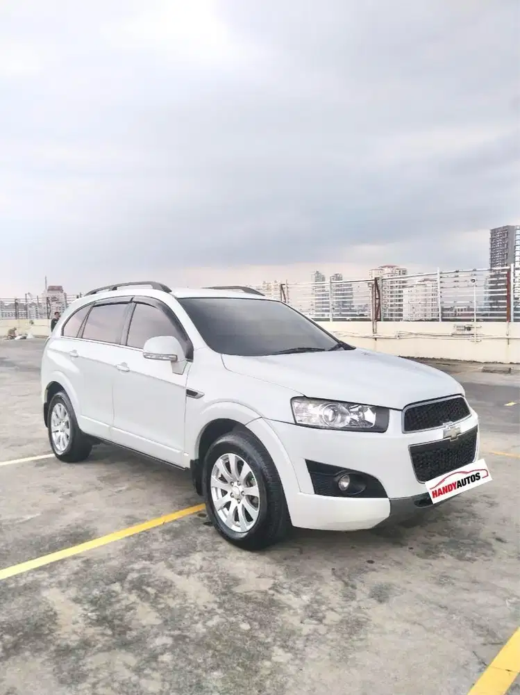 Chevrolet Captiva Bensin Facelift Tahun 2011 Automatic Putih Metalik