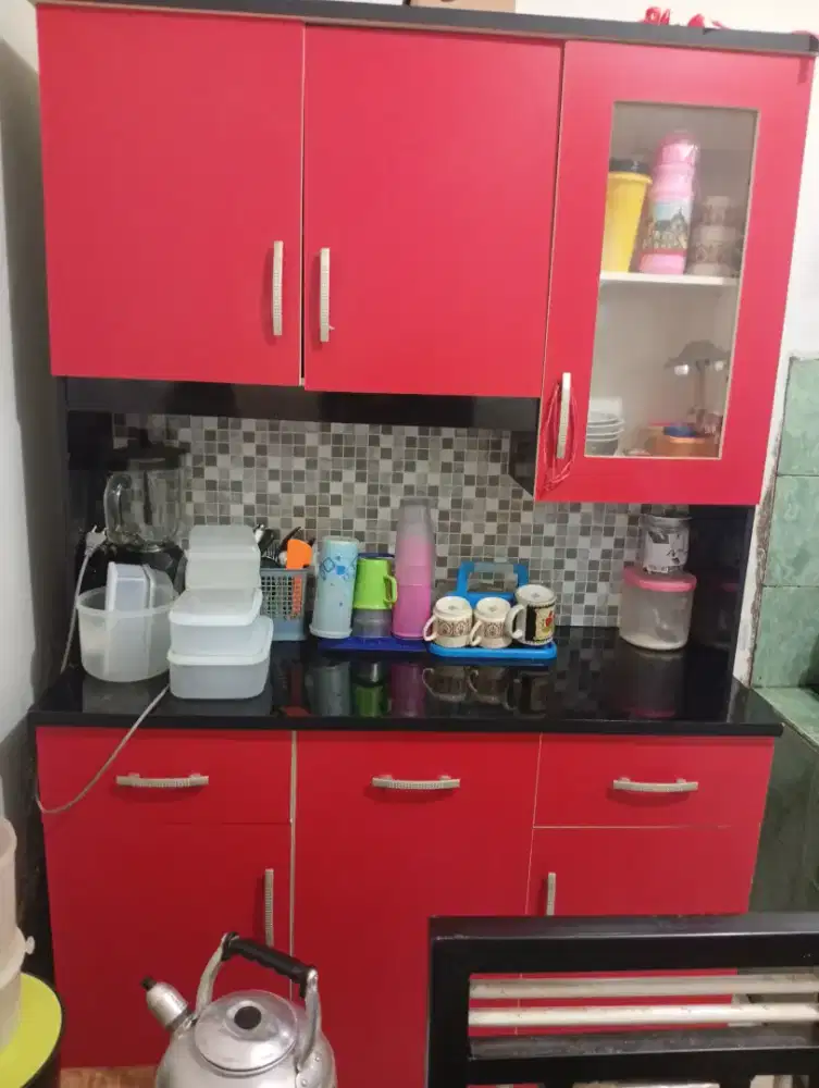 DI JUAL CEPAT LEMARI PIRING