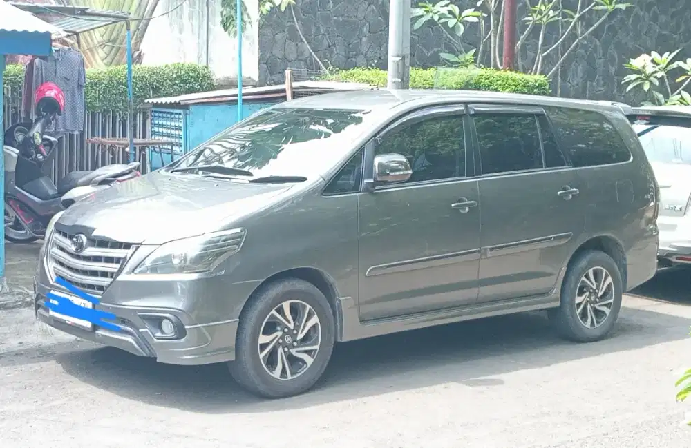 Kijang Innova 2.0 G/AT