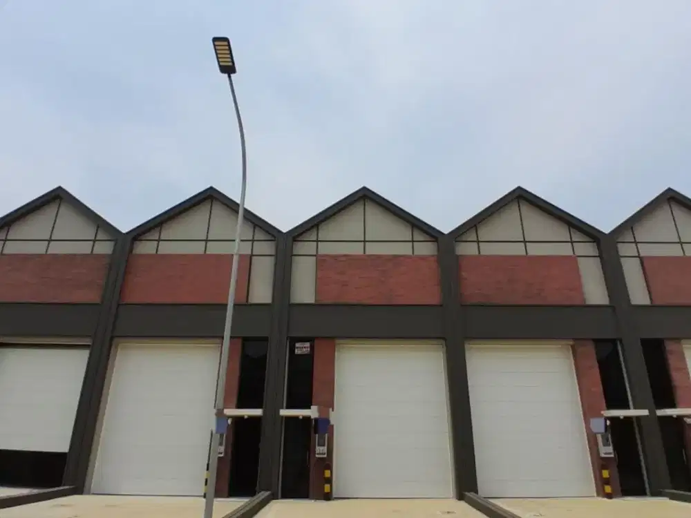 Dijual Gudang Bizpark PIK2 Uk.6x20 Brand New Harga Nego