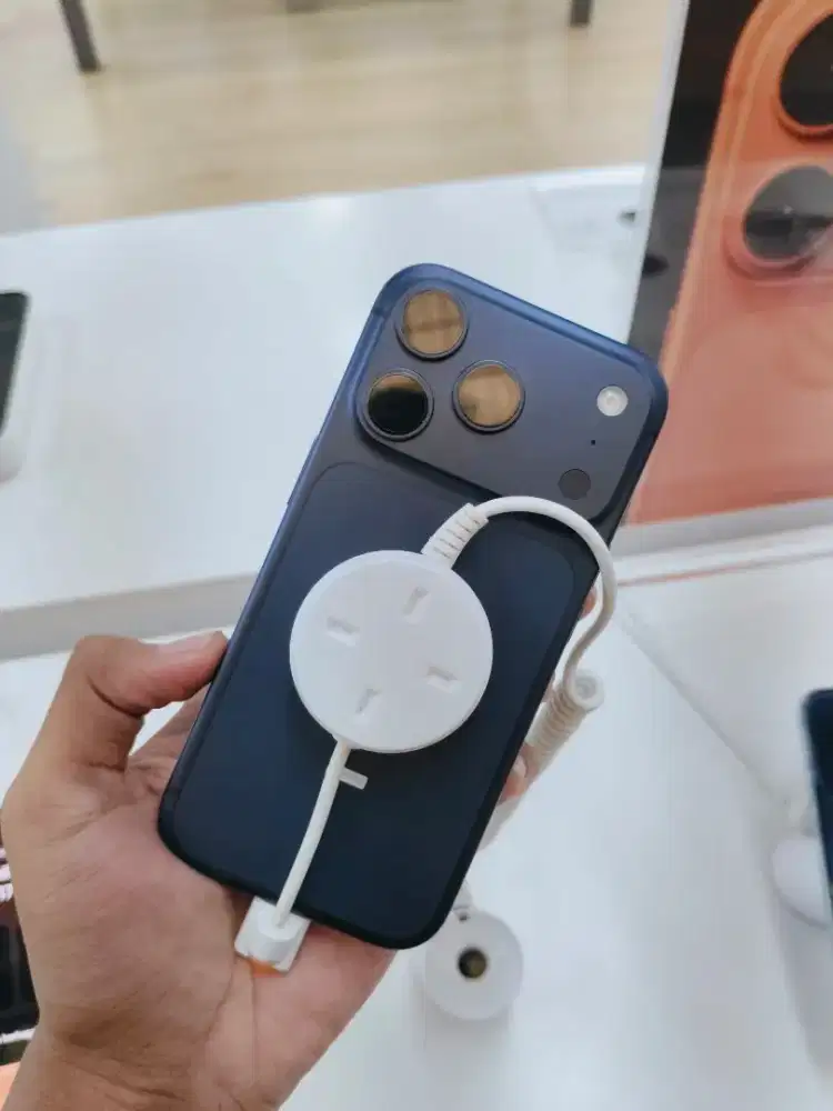 KREDIT IPHONE SYARAT HANYA KTP DI HOME CREDIT. PROSES 15 MENIT AJA