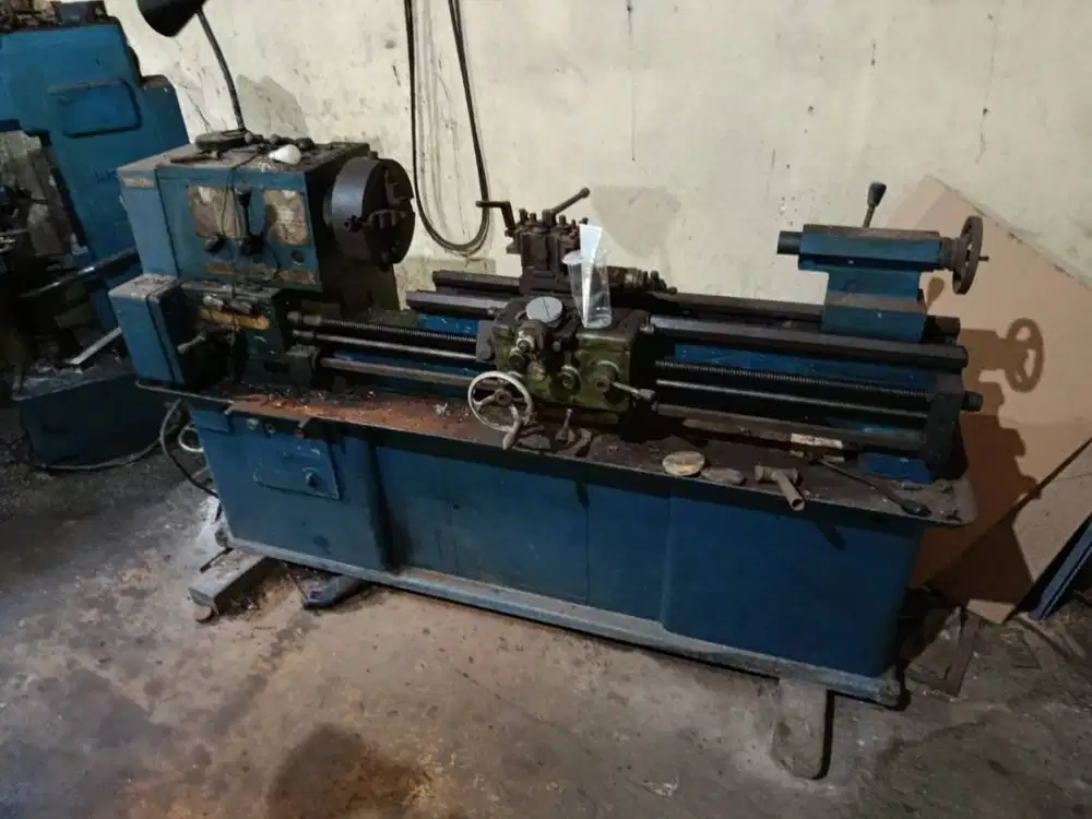 Mesin Bubut Harrison 13 (L6/M300) Inggris