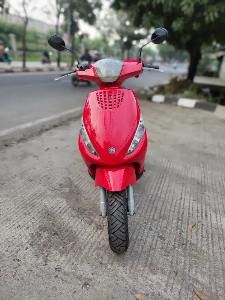 Piaggio Zip 100 Merah 2012