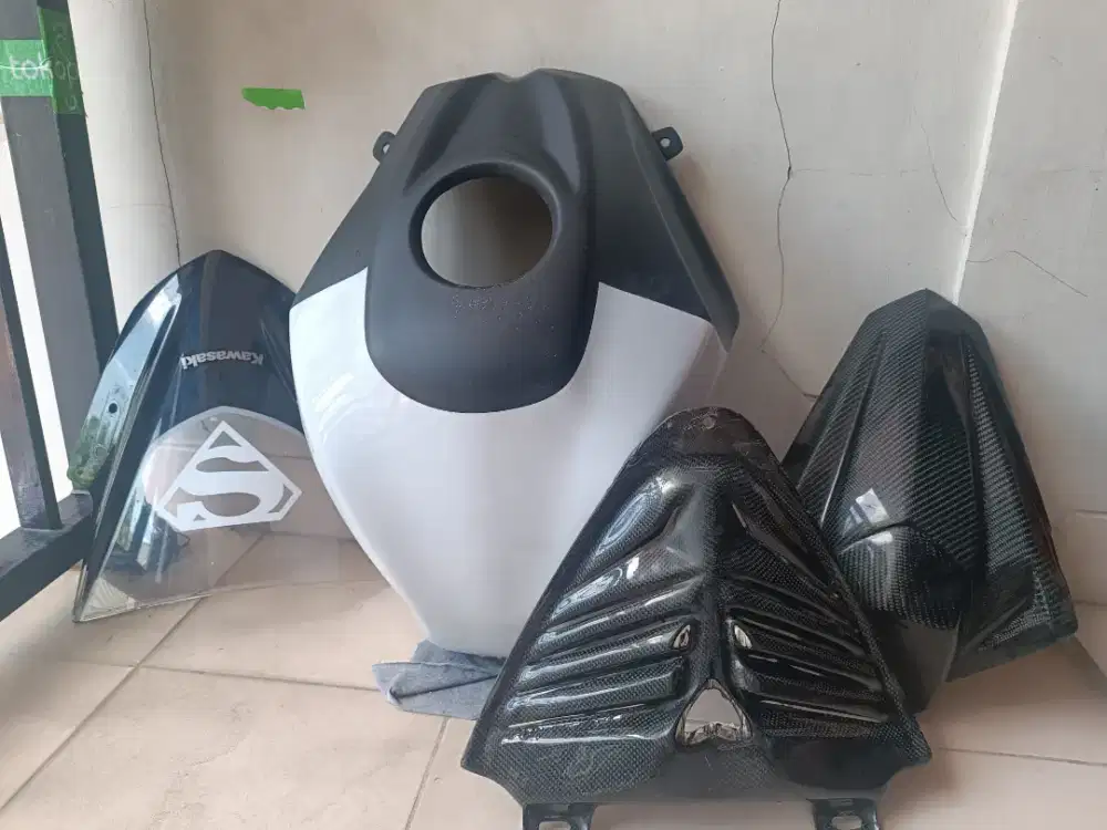 Ninja 250 Fi Windshield, kondom, radiator cover & single seat carbon