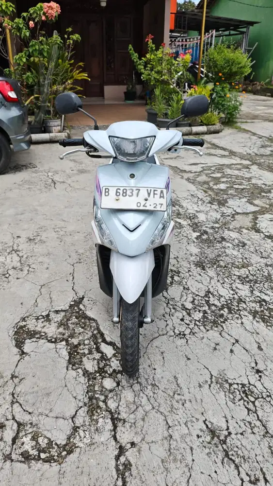 Yamaha mio j putih josss