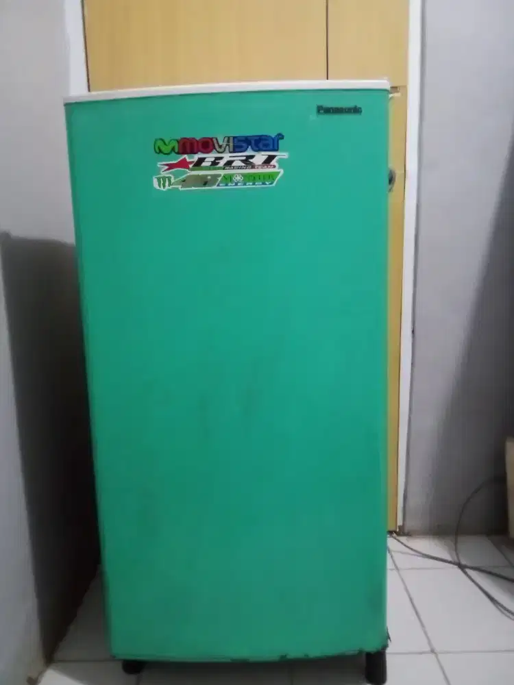 Kulkas second 1 pintu panasonic