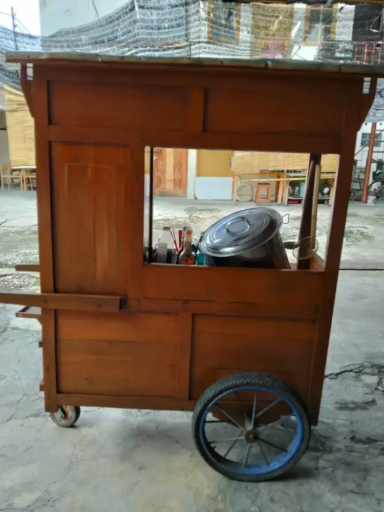 Di jual gerobak mie ayam