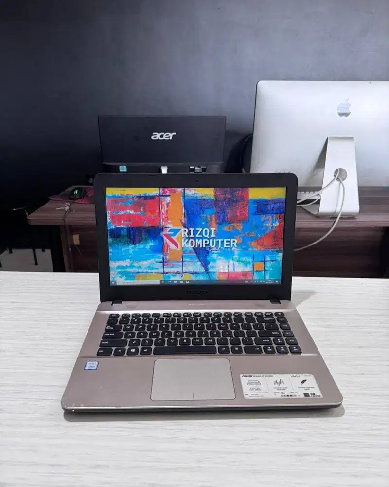 Asus X441UAR,Intel Core i3 - 8130U Ram 4GB, SSD 256GB