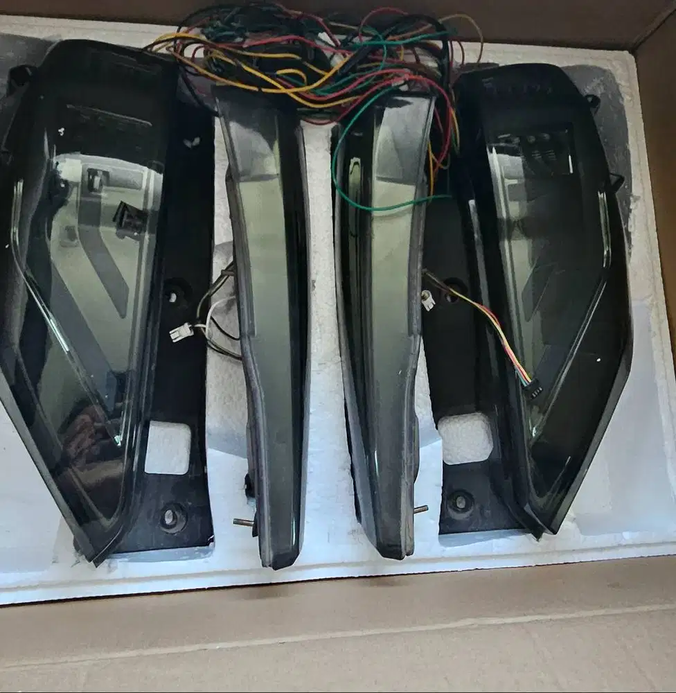 Stop lamp dan Trund LID Innova Reborn