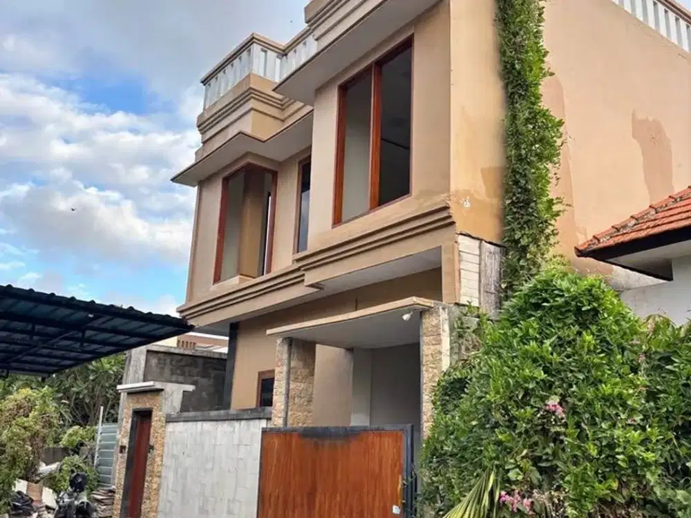 Dijual Villa 2 lantai Masih tarawat baik & siap huni Lokasi Jl nuasa utama benoa Kuta selatan badung bali