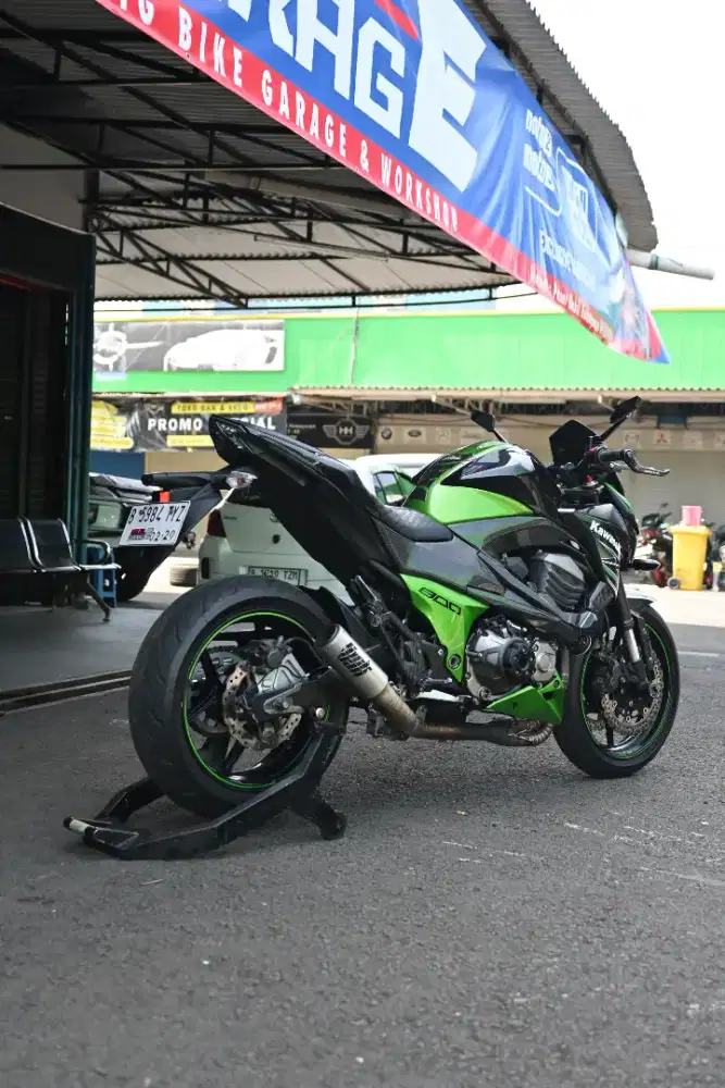 KAWASAKI Z800 HIJAU 2015 FULL CARBON