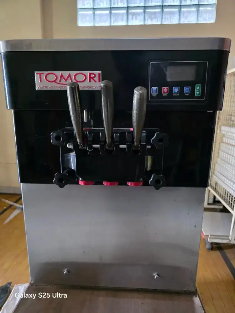 Mesin es krim tomori