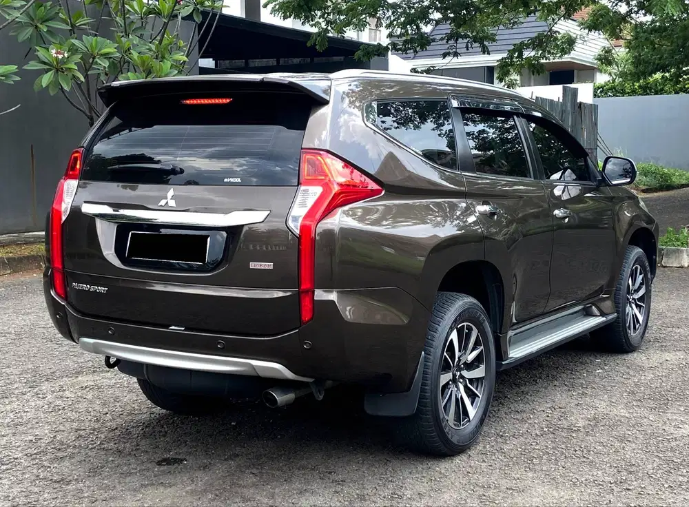 ISTIMEWA LIKE NEW! Pajero Dakar 2.4 Diesel AT 2019 KM 40rb TDP 30 JUTA