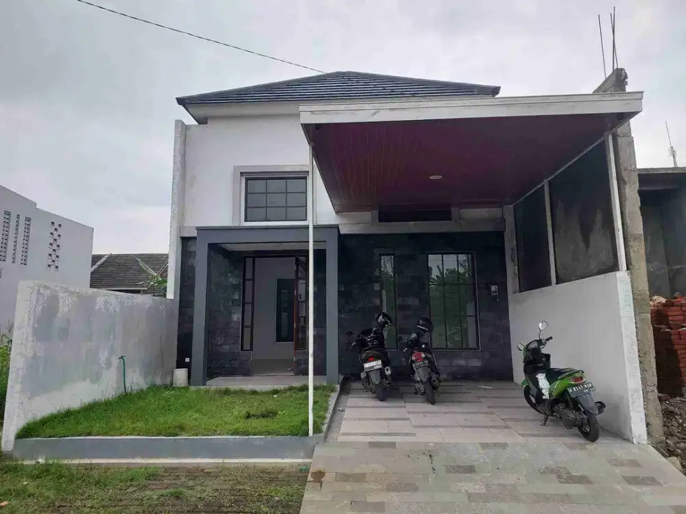 Rumah Baru Lokasi Perumahan Grand Royal Regency Wage Taman Sidoarjo