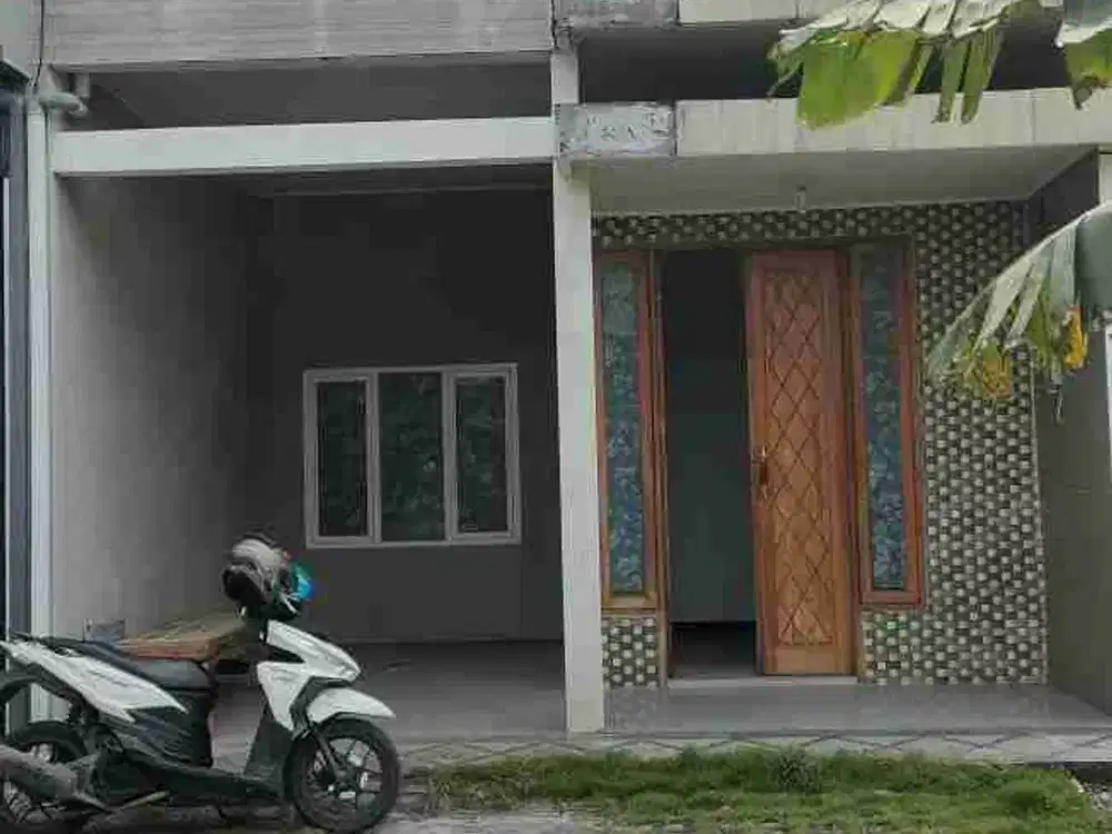 Rumah Siap Huni Lokasi Wage Taman Sidoarjo
