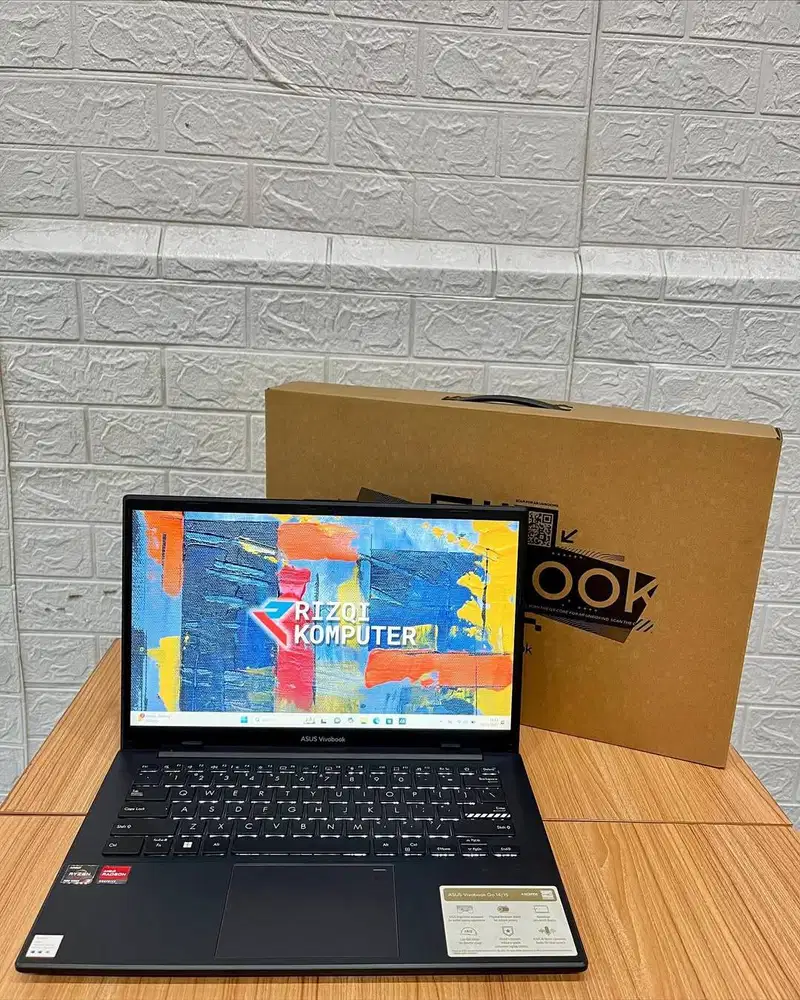 Asus VivoBook Go 14 E1404FA,AMD Ryzen 3 7320U Ram 8GB, SSD 256GB