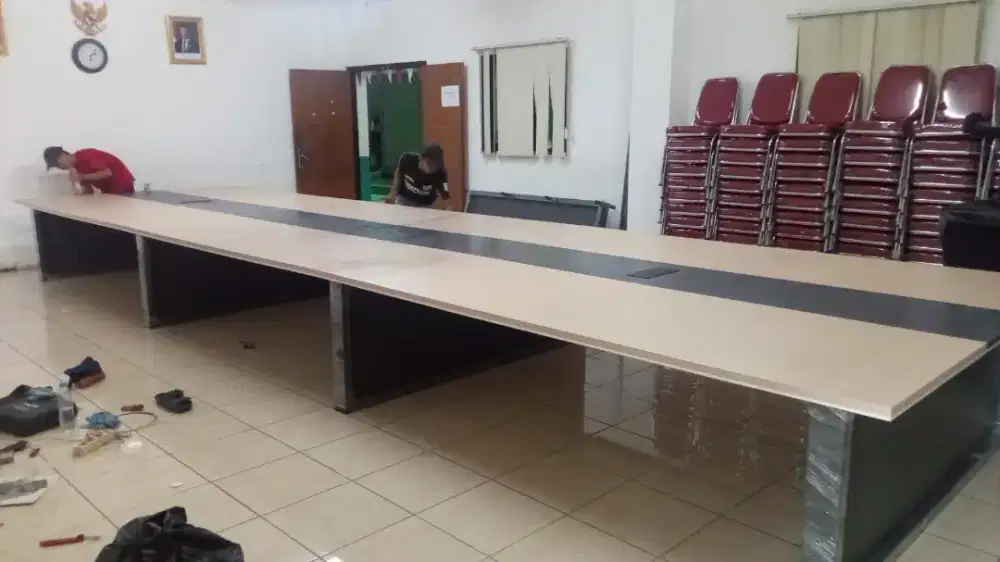 meja meeting 10mtr