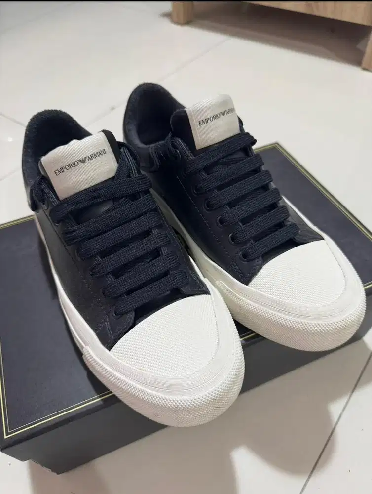 Sepatu Pria Emporio Armani Authentic