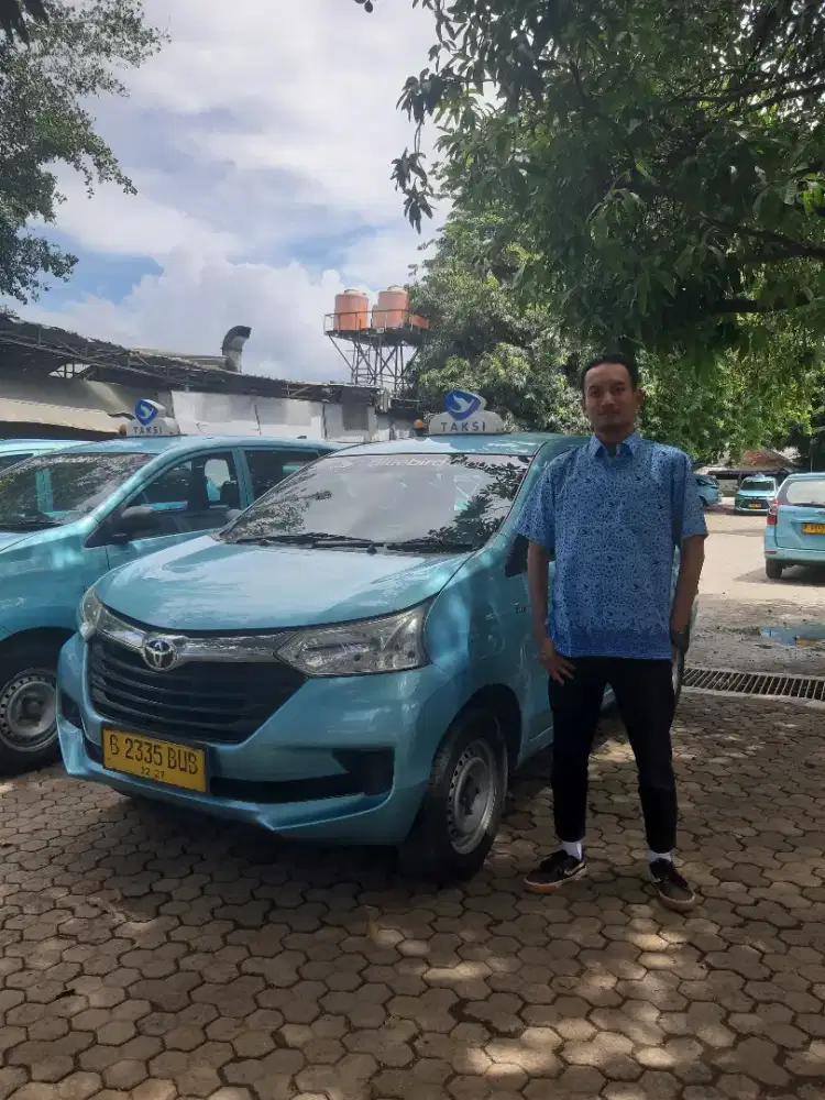 Driver Bluebird Pool Mampang