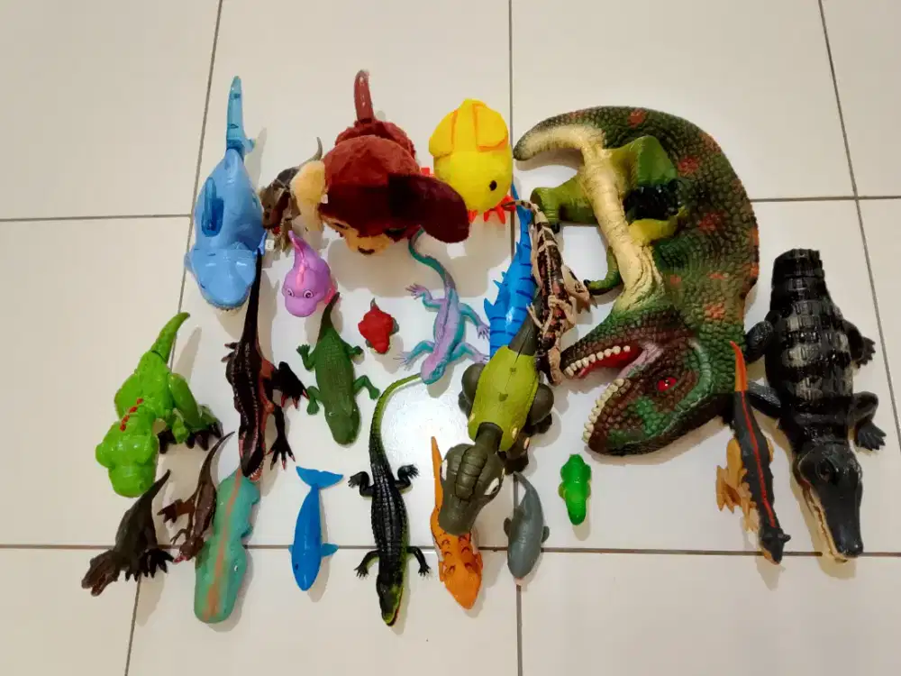 Mainan anak campur campur