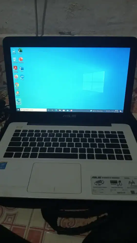 Laptop assus type x455L