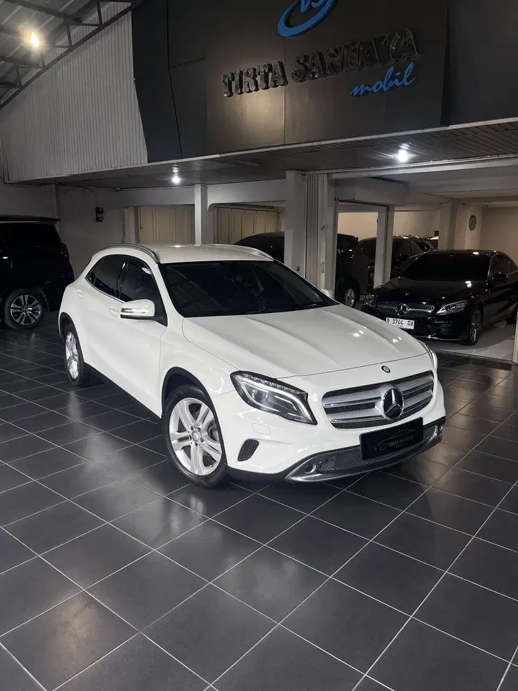 [31rbMiles] Mercedes Benz GLA200 Urban 2015 Mercy Non AMG Line GLA 200