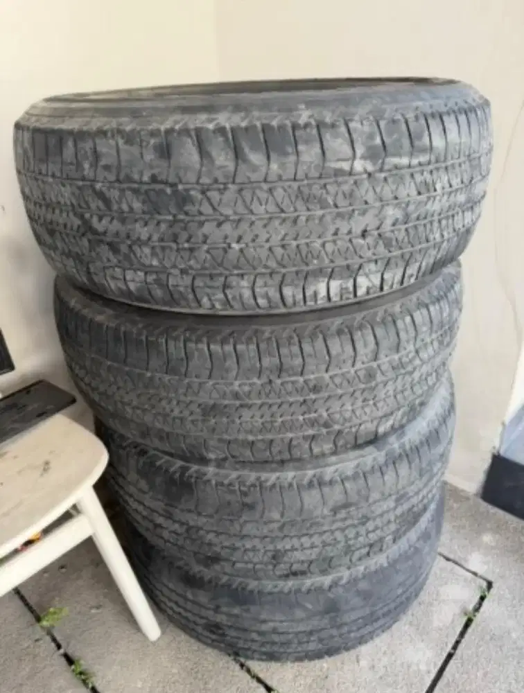 Ban Mobil Bridgetone 265 65 R17 Pajero Fortuner