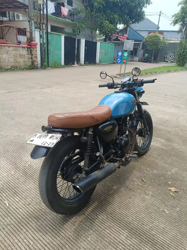 Kawasaki w175 se biru