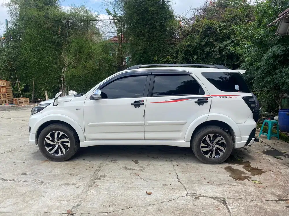 Toyota Rush 2016 Bensin