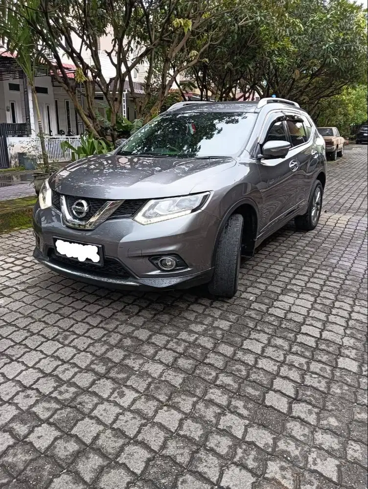 Dijual cepat Nissan X-Trail 2.5 AT (2015)