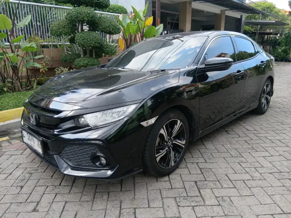HONDA CIVIC 1.5 E HATCBACK 2018