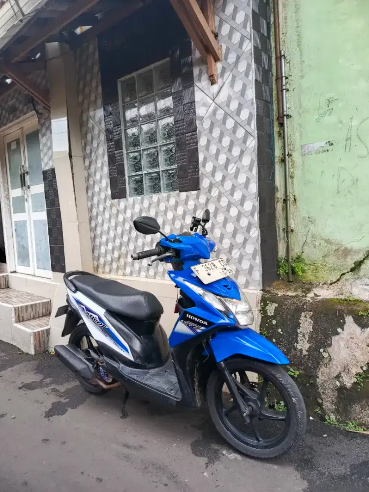 Honda beat Fi 2013