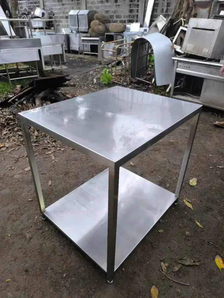 Meja 2 susun uk 85×70×85

Hrg 1,7jt