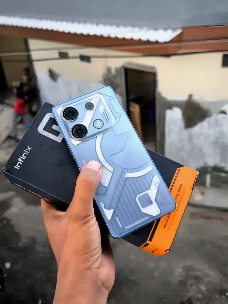 Infinik gt 10 pro mulus NFC amoled 8+8/256gb siap pake