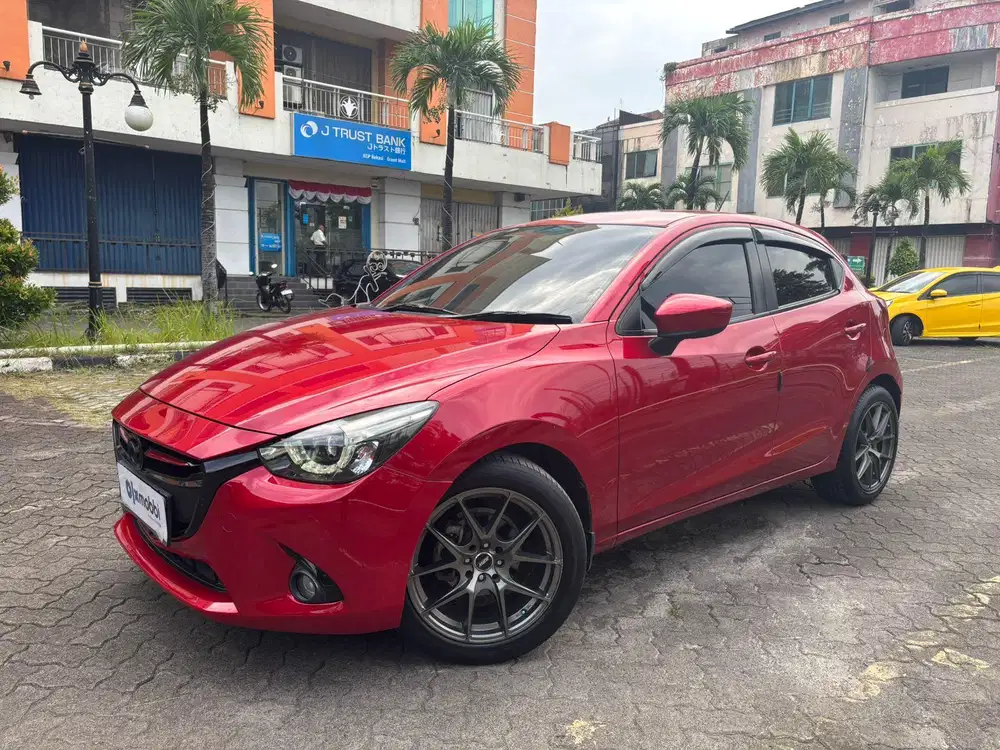 DP MURAH - Mazda 2 1.5 Skyactiv Bensin-AT 2016