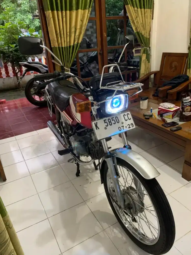 Di jual cepat motor Honda win tahun 1986