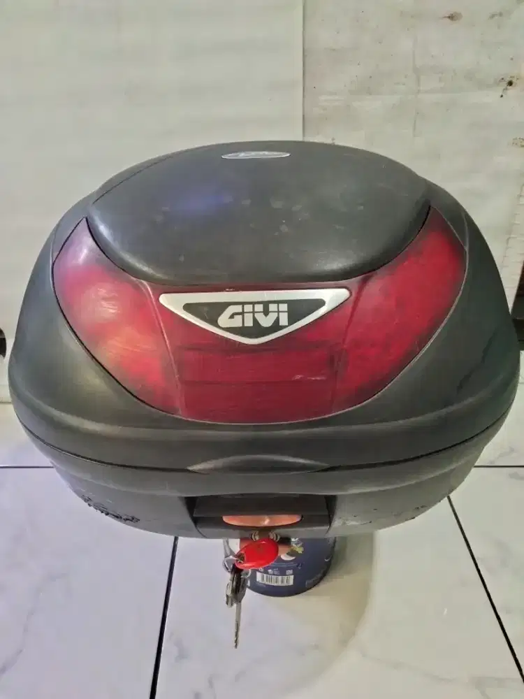 Box motor matic givi