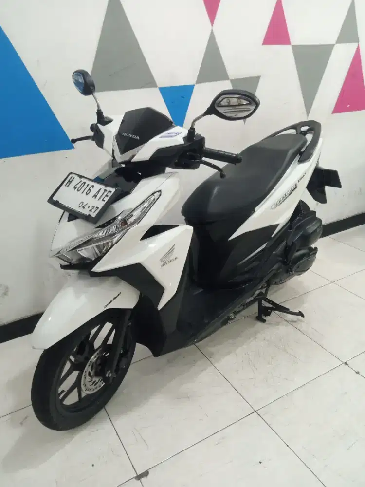 Vario 150 2017 Old putih glossy