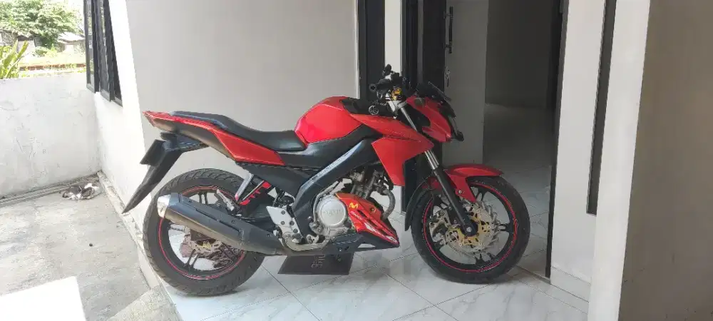 DI JUAL YAMAHA VIXION NVL TAHUN 2014 TANGSEL