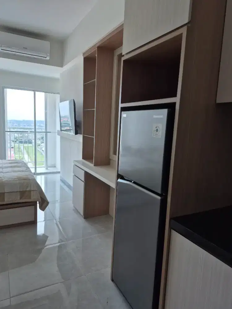 Disewakan Apartemen Westown View – Deluxe Studio 31 m²