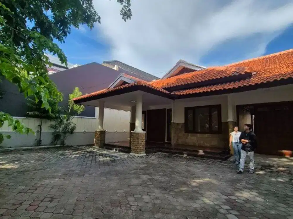 Disewakan rumah/ruang usaha di jalan Opak