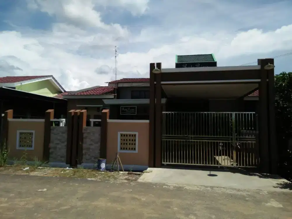 Rumah disewakan pertahun