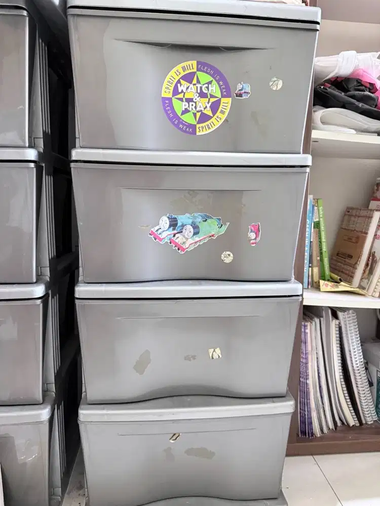 Lemari Laci Rak Excel Warna Abu-Abu