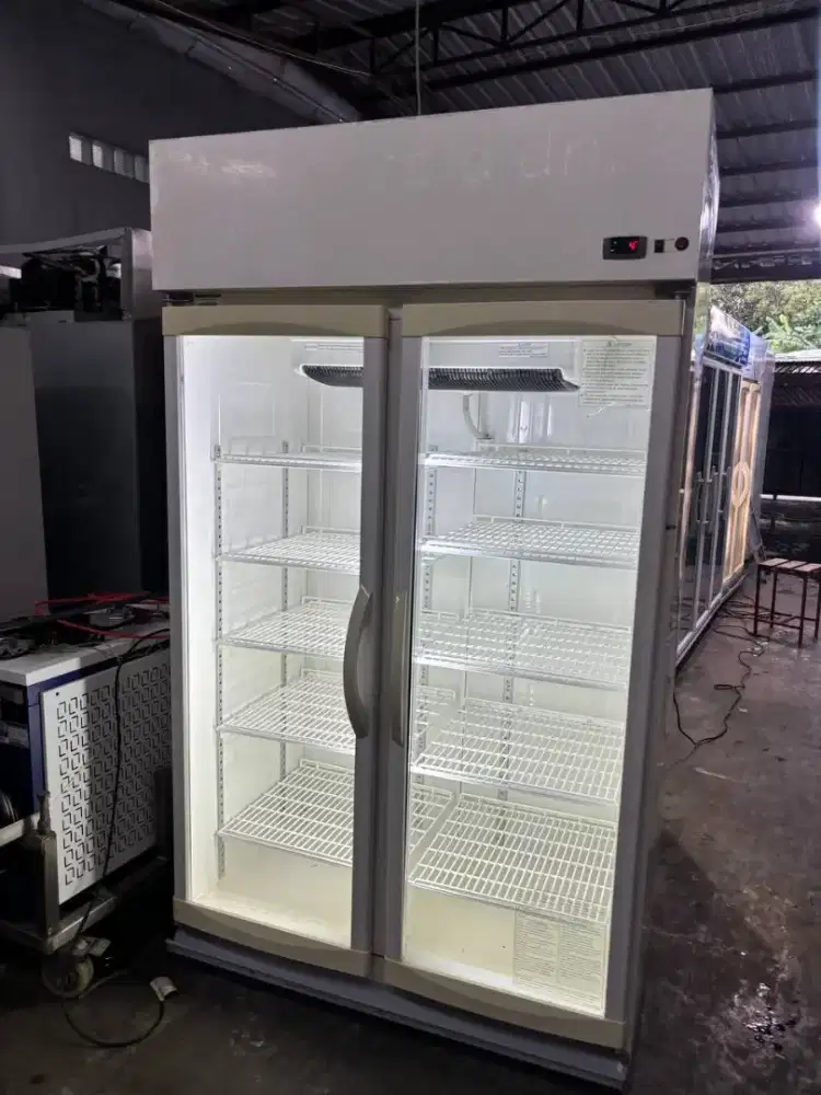 Showcase 2 pintu panasonik 1030 liter 
Hrg 6 jt